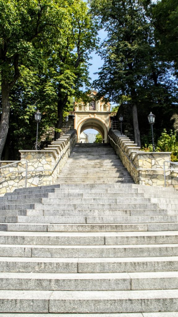 Słynne schody na Górze św. Anny