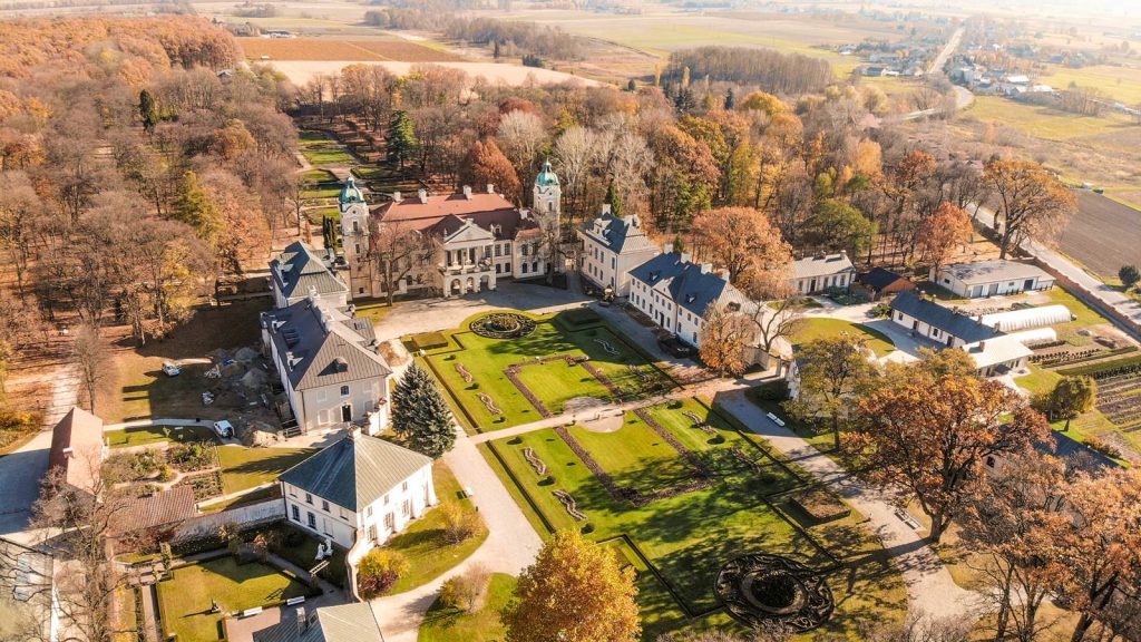 Pałac w Kozłówce z drona