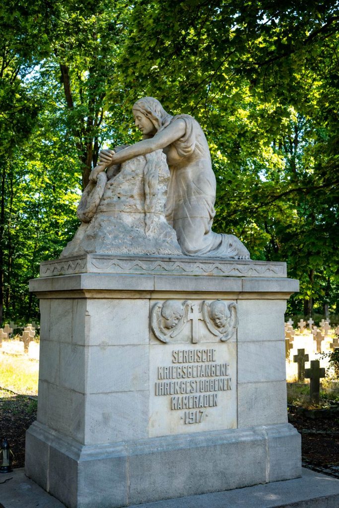 Stary Cmentarz Jeniecki w Łambinowicach